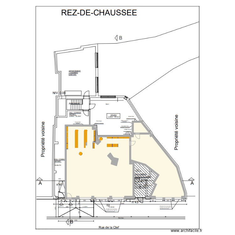 Magasin2vrai. Plan de 3 pièces et 190 m2