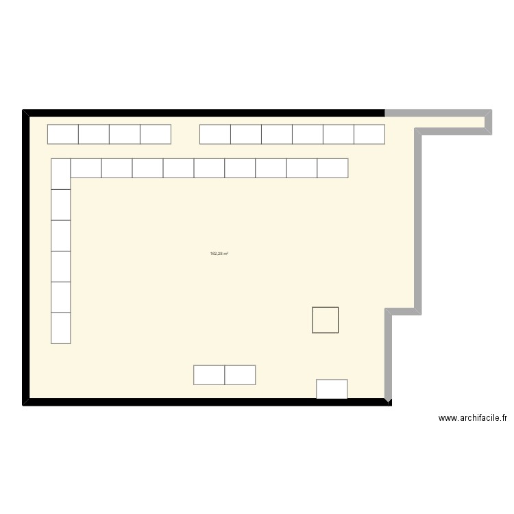 yanis. Plan de 1 pièce et 162 m2