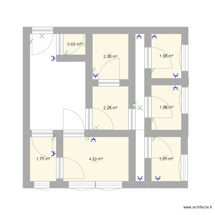 MAISON . Plan de 8 pièces et 17 m2