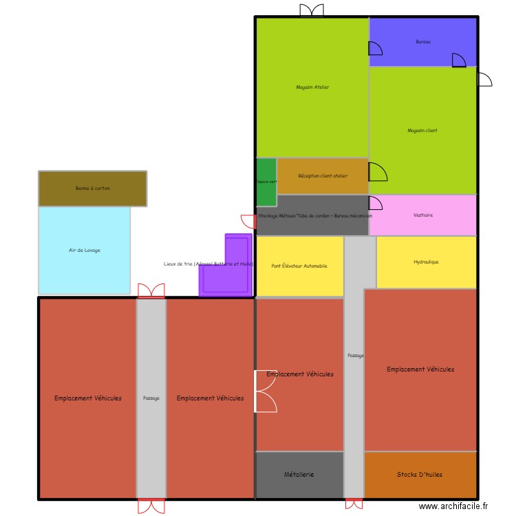 atelier. Plan de 20 pièces et 590 m2