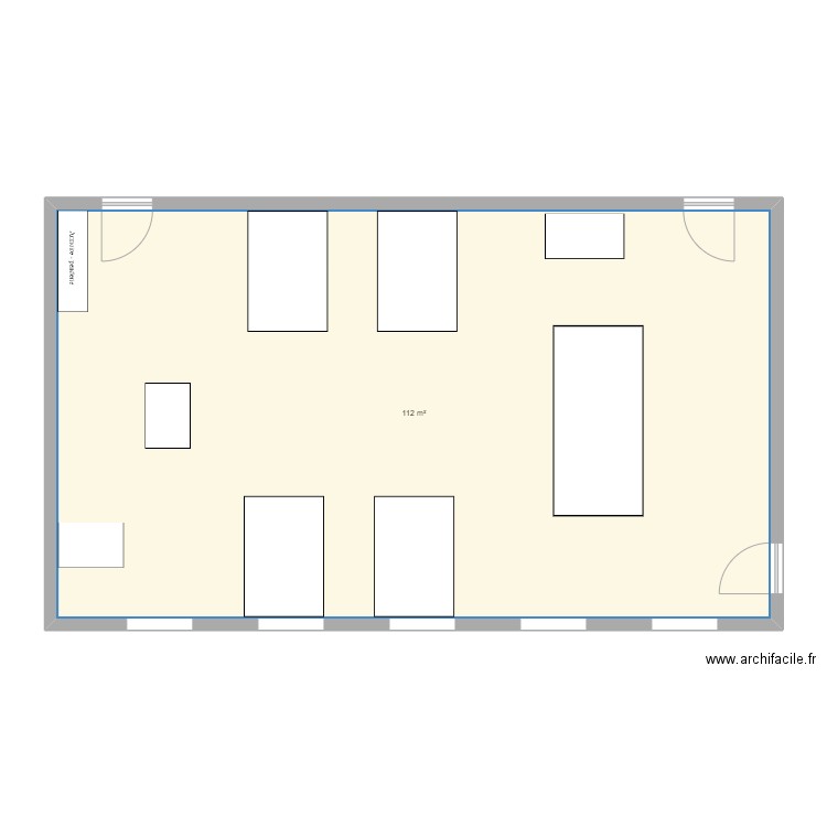 entrainement. Plan de 1 pièce et 112 m2