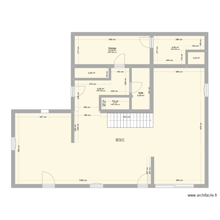 RDC_Maison. Plan de 8 pièces et 127 m2