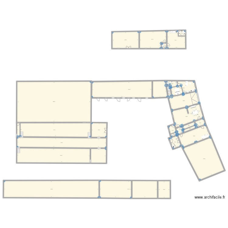 rdc. Plan de 26 pièces et 1379 m2