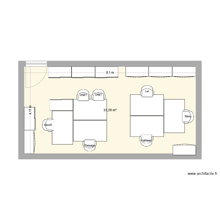 Bureau. Plan de 1 pièce et 33 m2