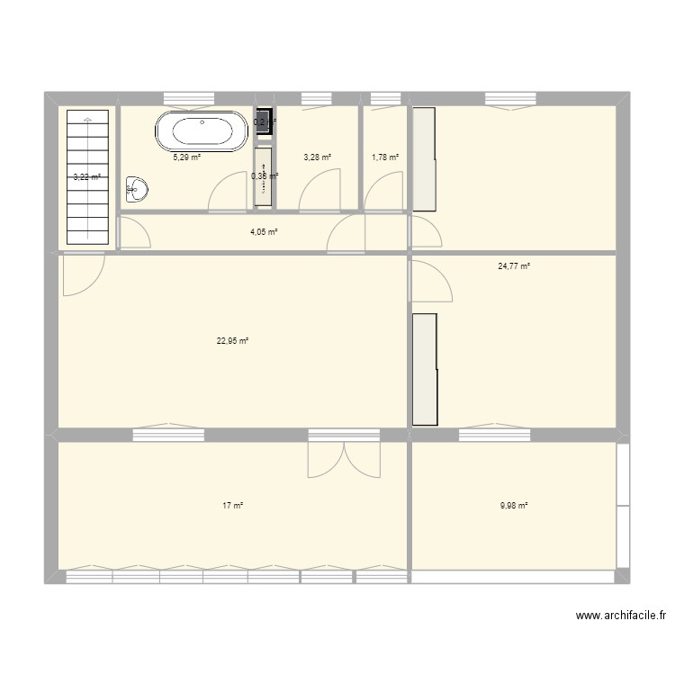 etage. Plan de 11 pièces et 93 m2