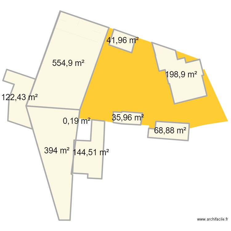 terrain. Plan de 9 pièces et 1562 m2