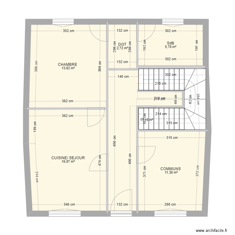 PAGES RDC . Plan de 6 pièces et 68 m2