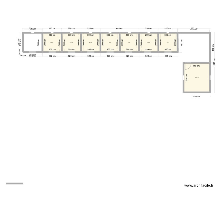 ecurie 1. Plan de 17 pièces et 175 m2