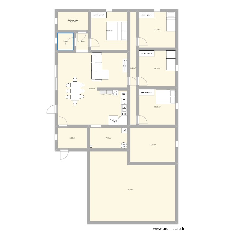 masion. Plan de 13 pièces et 192 m2