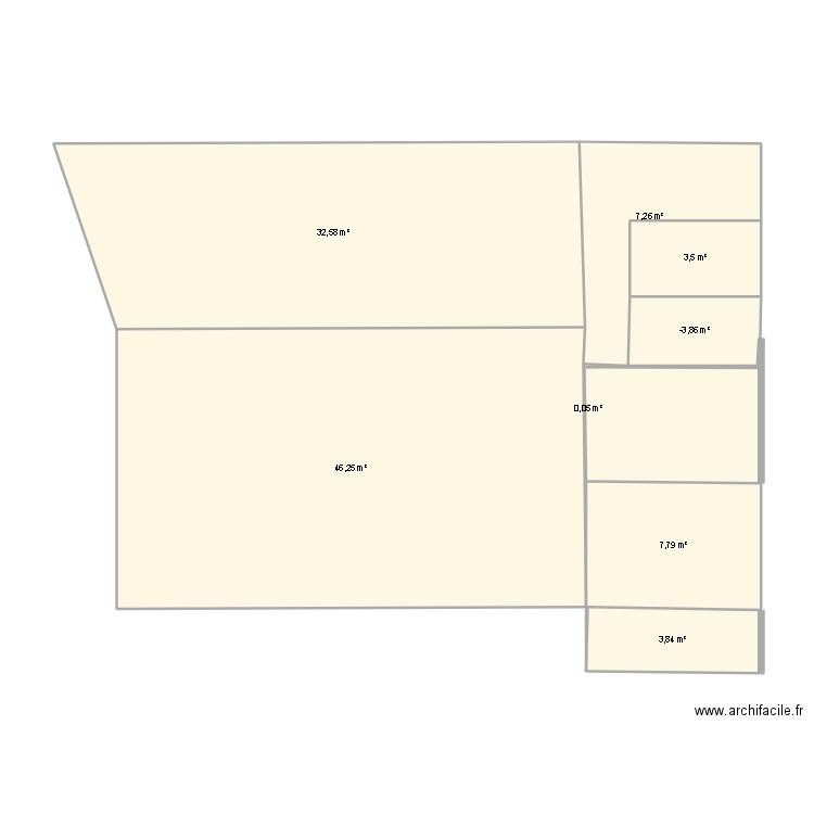 RDC. Plan de 8 pièces et 104 m2