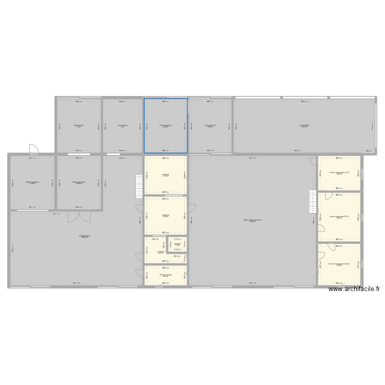 Atelier municipaux. Plan de 17 pièces et 763 m2