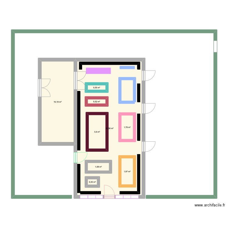 stockissimo. Plan de 9 pièces et 79 m2