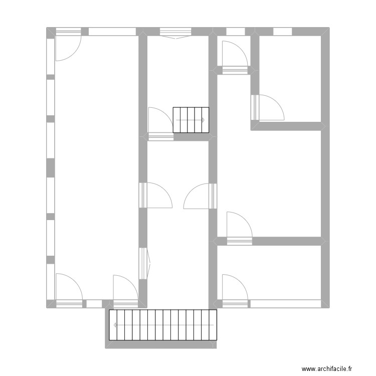 RDC CERNEX. Plan de 7 pièces et 67 m2