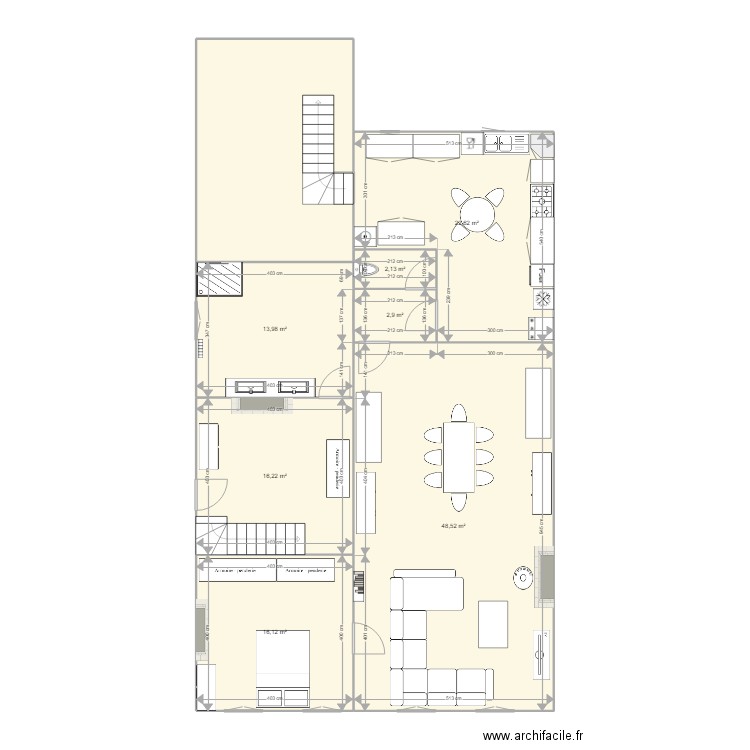 Mettet. Plan de 8 pièces et 146 m2