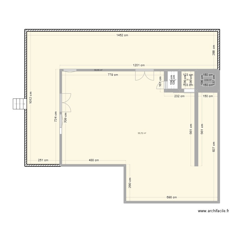 123. Plan de 5 pièces et 160 m2