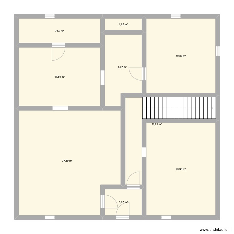 Apartment. Plan de 9 pièces et 132 m2