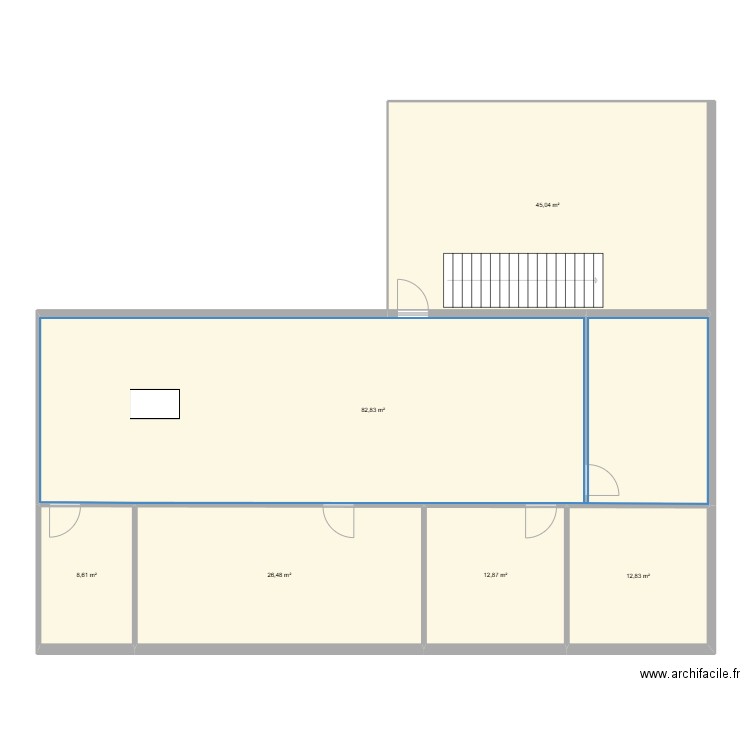 Pièce détachée. Plan de 6 pièces et 189 m2