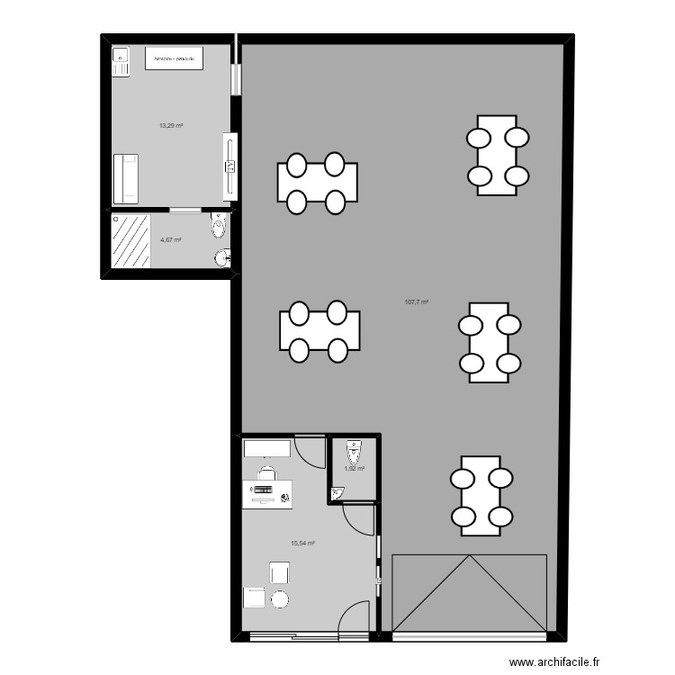 boutique2. Plan de 5 pièces et 143 m2