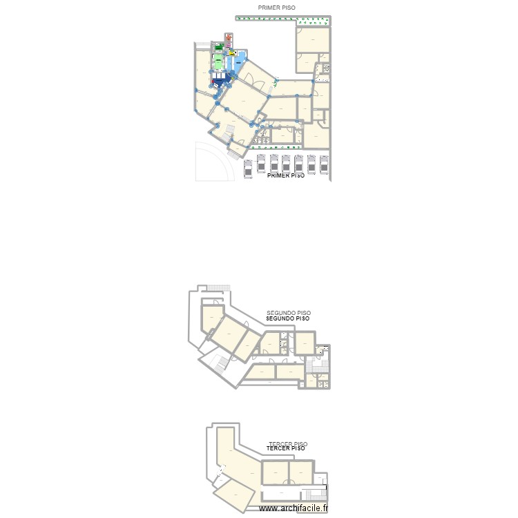 Farmacia Magistral v.1.0. Plan de 63 pièces et 1368 m2