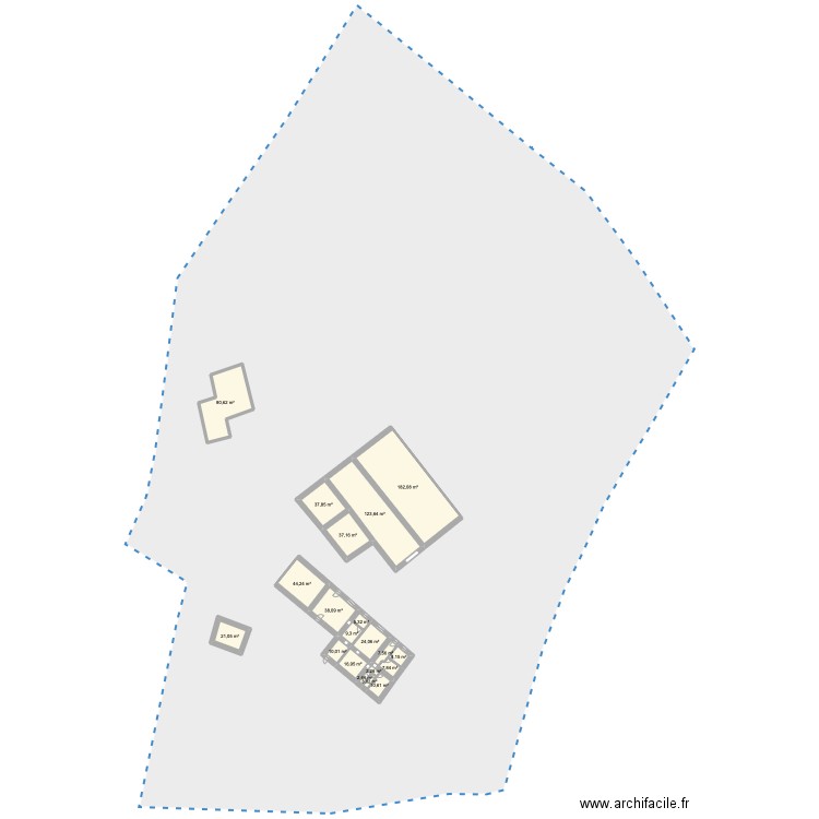 Projet Landemont Base. Plan de 25 pièces et 821 m2