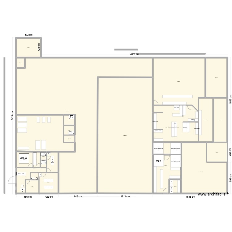 ESSSAI 5. Plan de 25 pièces et 1318 m2