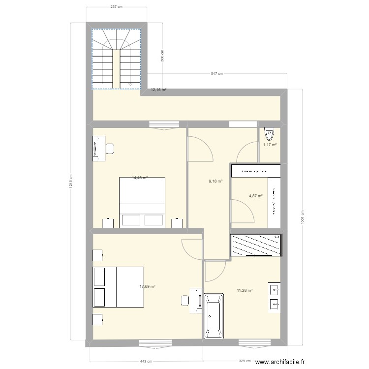 Premier Etage. Plan de 7 pièces et 71 m2