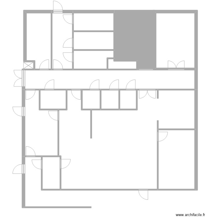 Cuisine centrale AH. Plan de 17 pièces et 202 m2