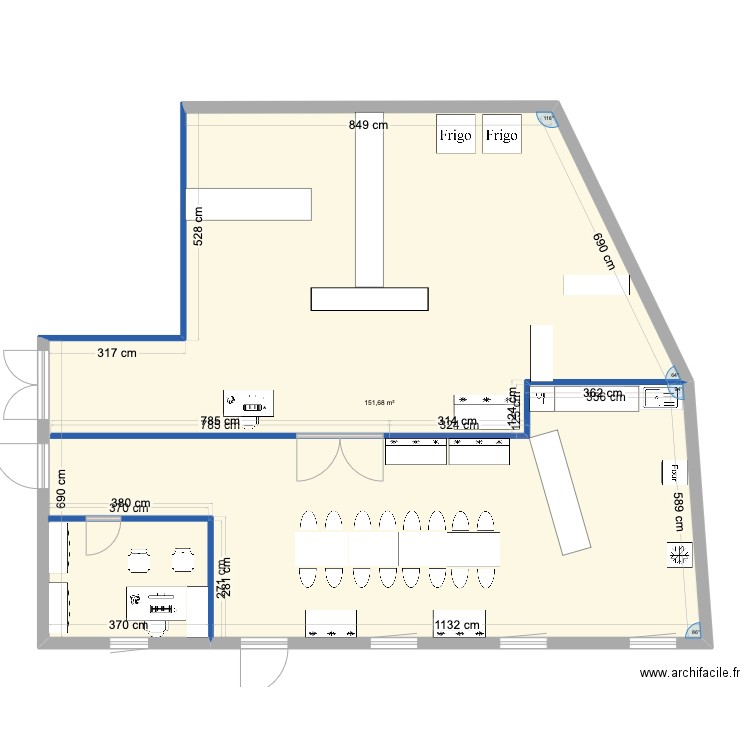 RDC Lannilis avec mobilier +. Plan de 1 pièce et 152 m2