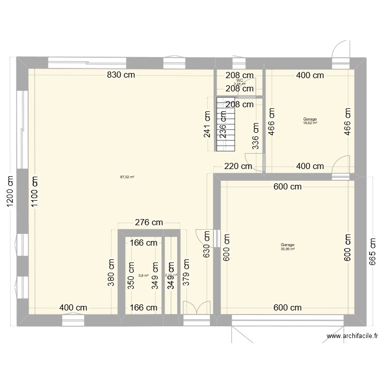 GRANGE. Plan de 6 pièces et 153 m2