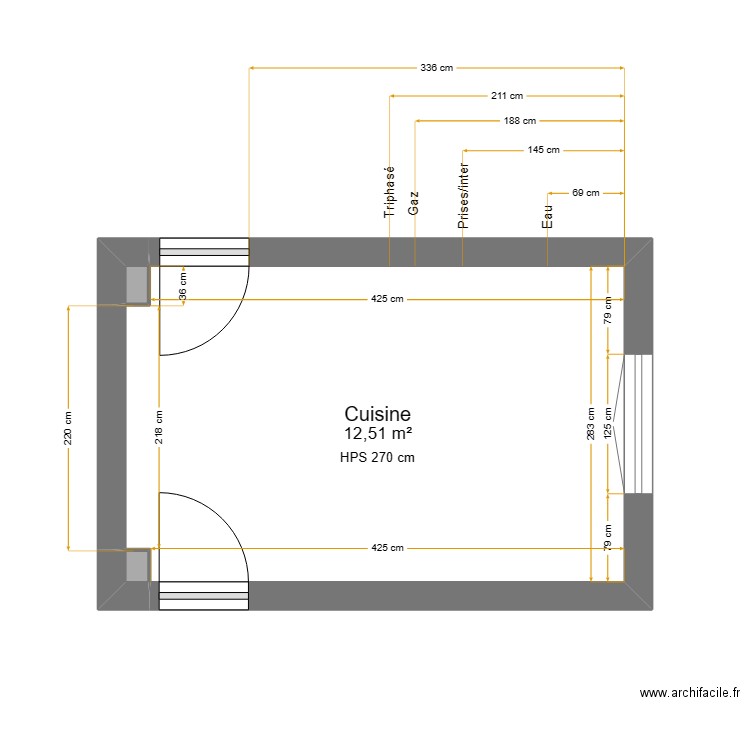 cuisine ilmplantation. Plan de 3 pièces et 13 m2