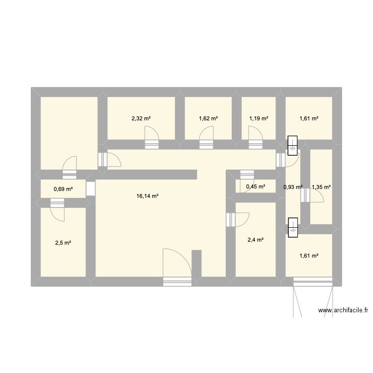 Oral de stage. Plan de 12 pièces et 33 m2