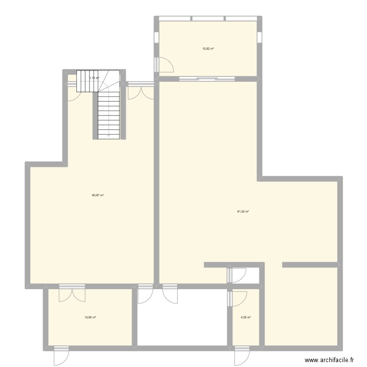 rdc. Plan de 6 pièces et 188 m2