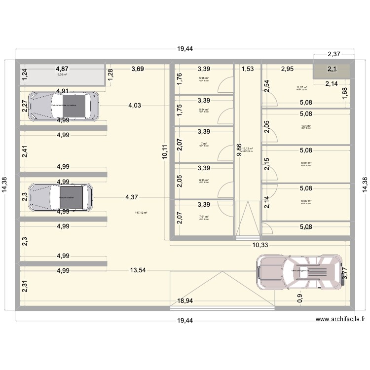 Plan hangar. Plan de 14 pièces et 250 m2