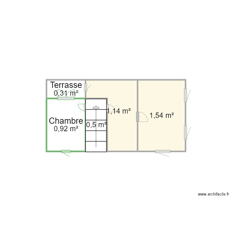 étage à rénover. Plan de 5 pièces et 4 m2