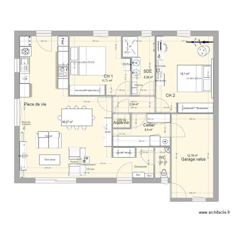 Saintes Maison de l'Estuaire 12 juin 2024. Plan de 9 pièces et 95 m2