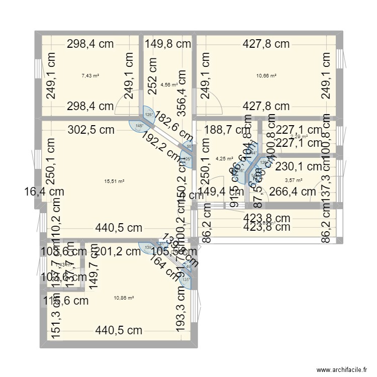 ffff55. Plan de 11 pièces et 65 m2