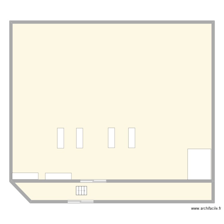 ecónomi. Plan de 2 pièces et 292 m2