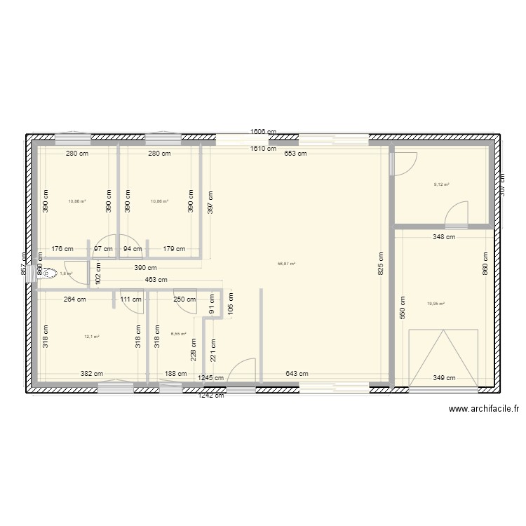 maison sans meuble. Plan de 8 pièces et 128 m2