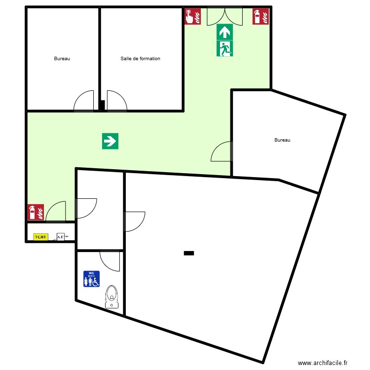 auxilia. Plan de 8 pièces et 1638 m2