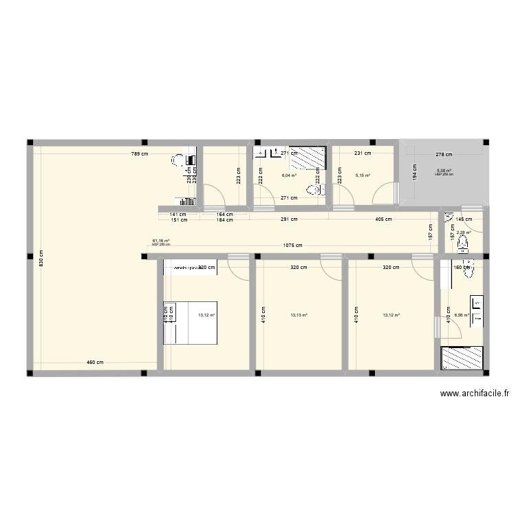 version piliers. Plan de 9 pièces et 126 m2