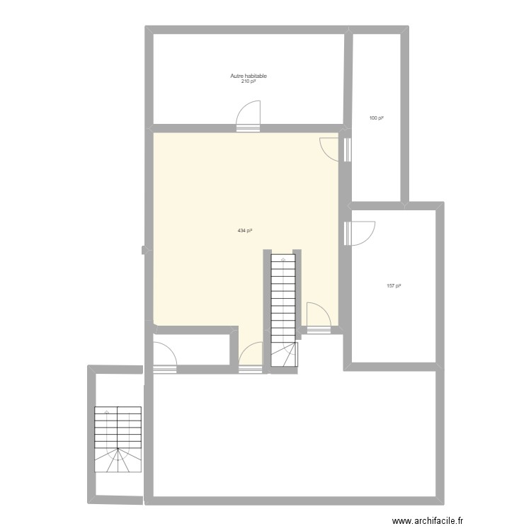 Sousol. Plan de 4 pièces et 84 m2