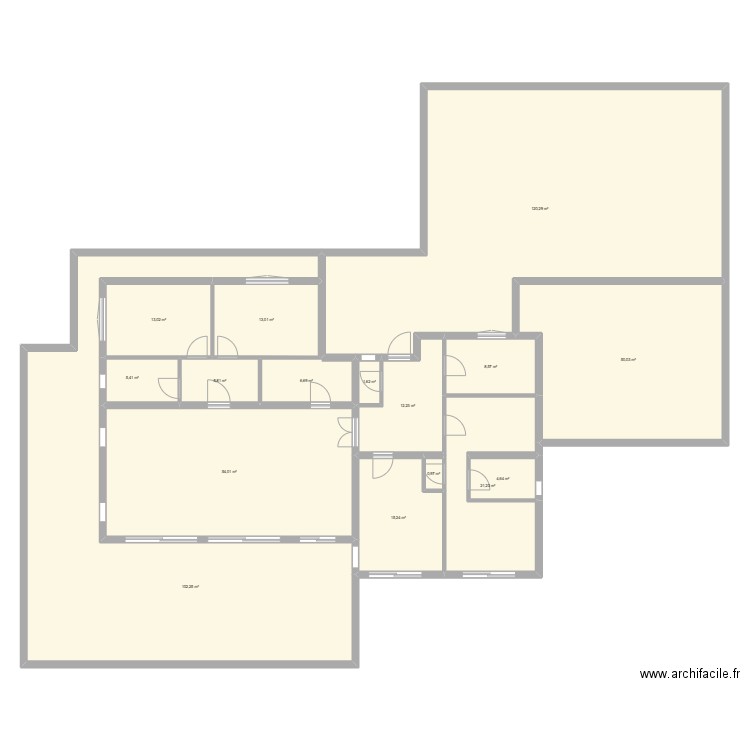 164,23. Plan de 16 pièces et 435 m2