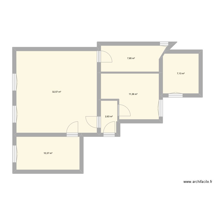 Paris. Plan de 6 pièces et 72 m2