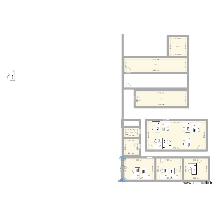 BUREAUX. Plan de 11 pièces et 159 m2