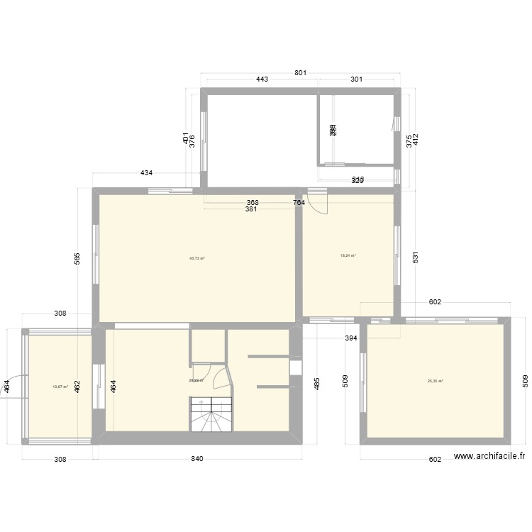 travaux maison. Plan de 5 pièces et 125 m2