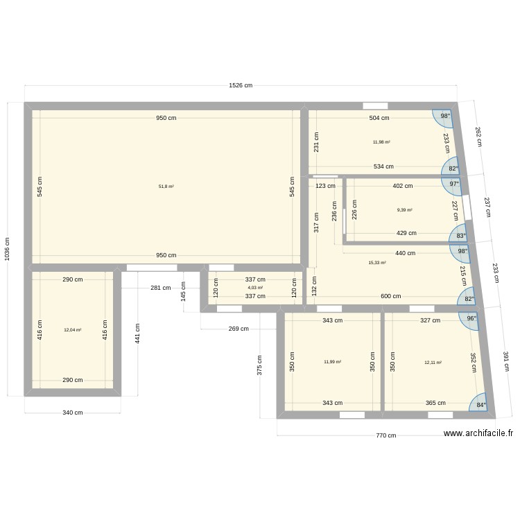 nnc,,. Plan de 8 pièces et 129 m2