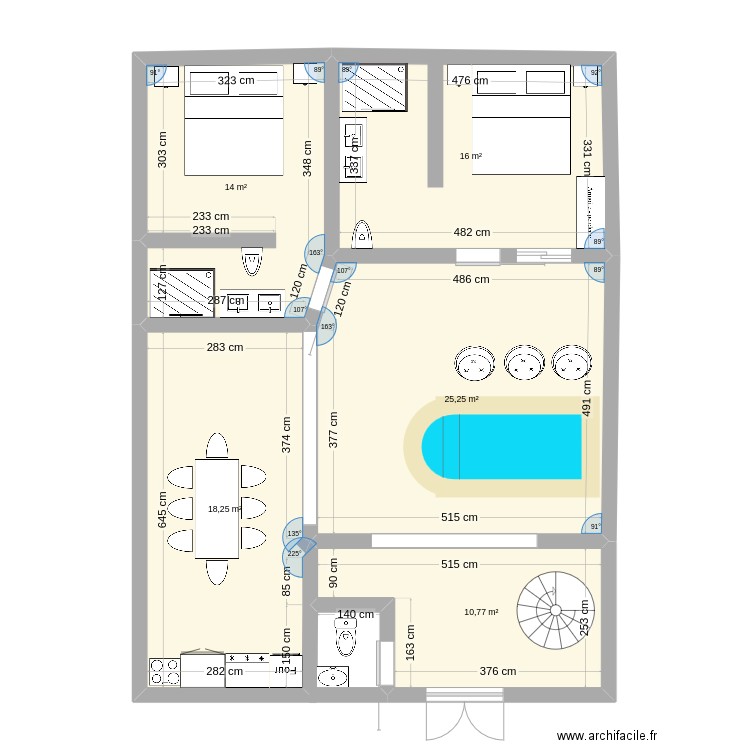 Riad. Plan de 5 pièces et 84 m2