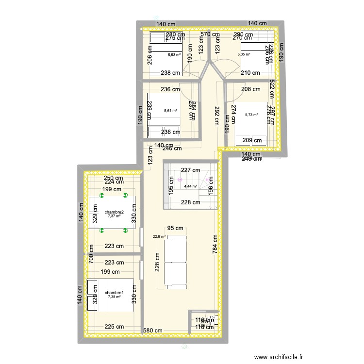 Chantier UZY. Plan de 13 pièces et 136 m2