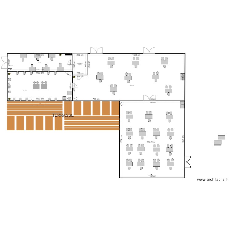 Recrutement11. Plan de 5 pièces et 385 m2