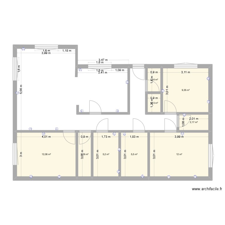 GRIGNY. Plan de 9 pièces et 52 m2